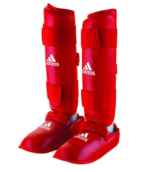 karate-scitnik-za-noge-wkf-adidas-a505-red